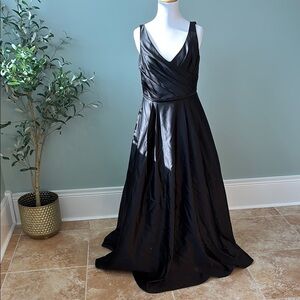 Full Length Romantic Evening Gown Sz 8 Prom Pageant Black Tie Special Occasion